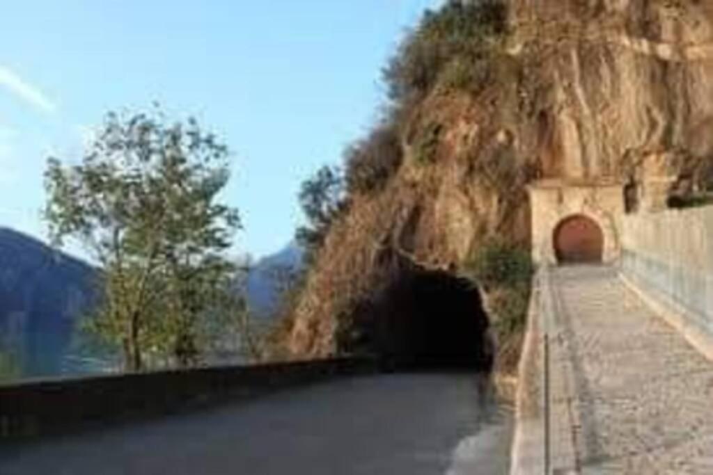 La Casa Dei Miei Nonni Tra Montagne E Lago Vila Verceia Exterior foto